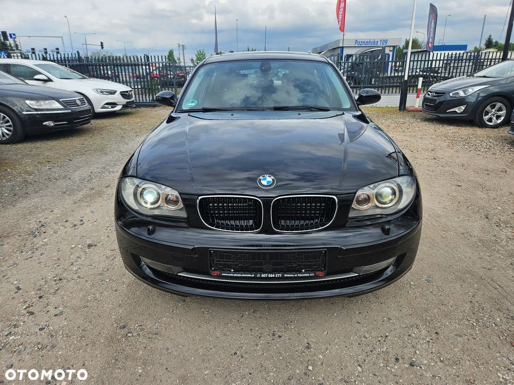 BMW Seria 1 118i Edition Sport - 16