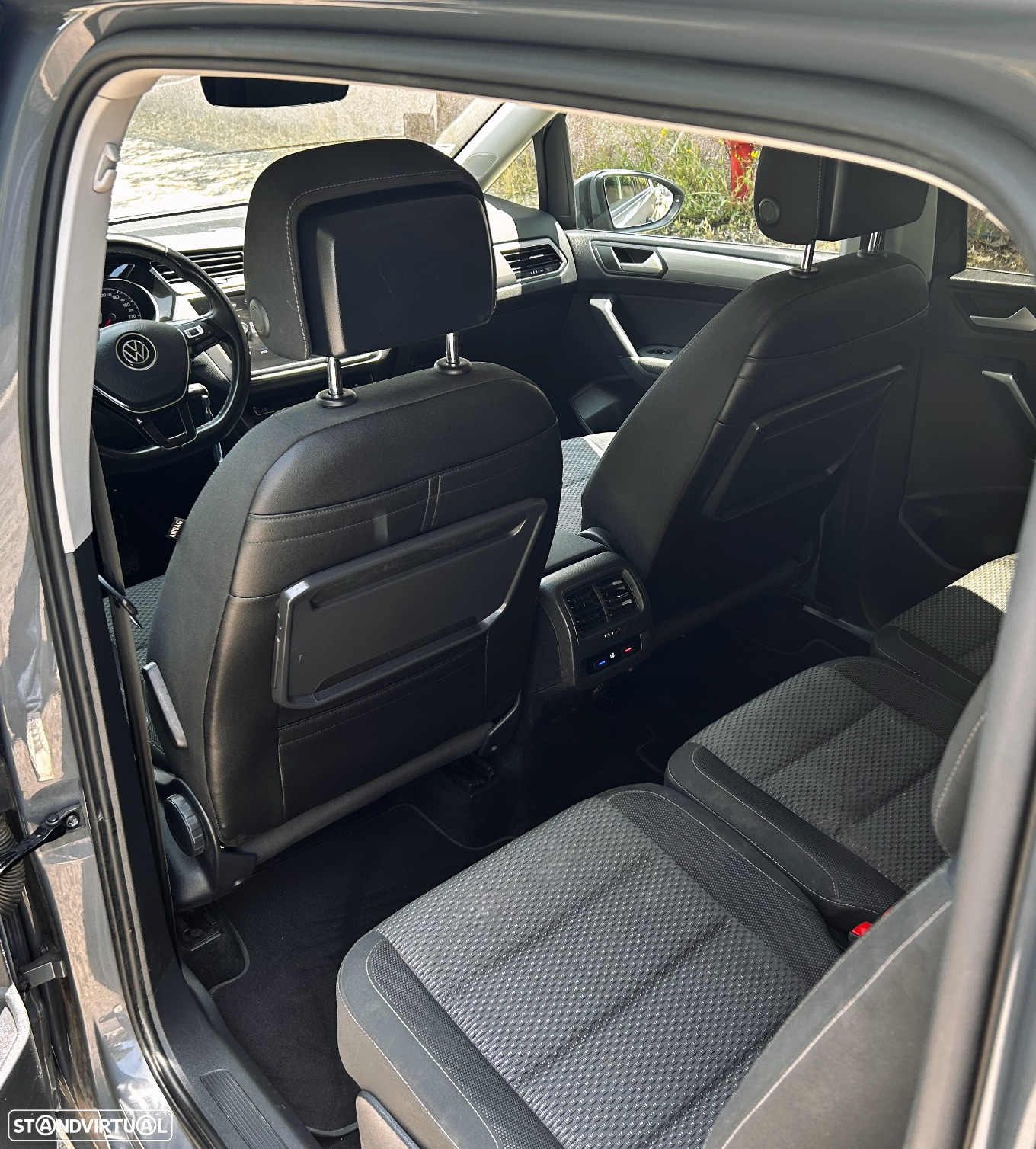 VW Touran 2.0 TDI Confortline - 12