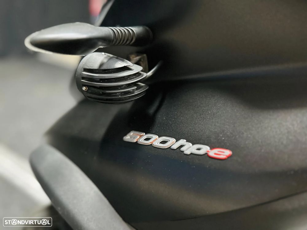 Piaggio MP3 - 20