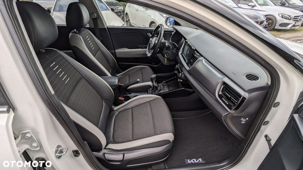 Kia Stonic - 18