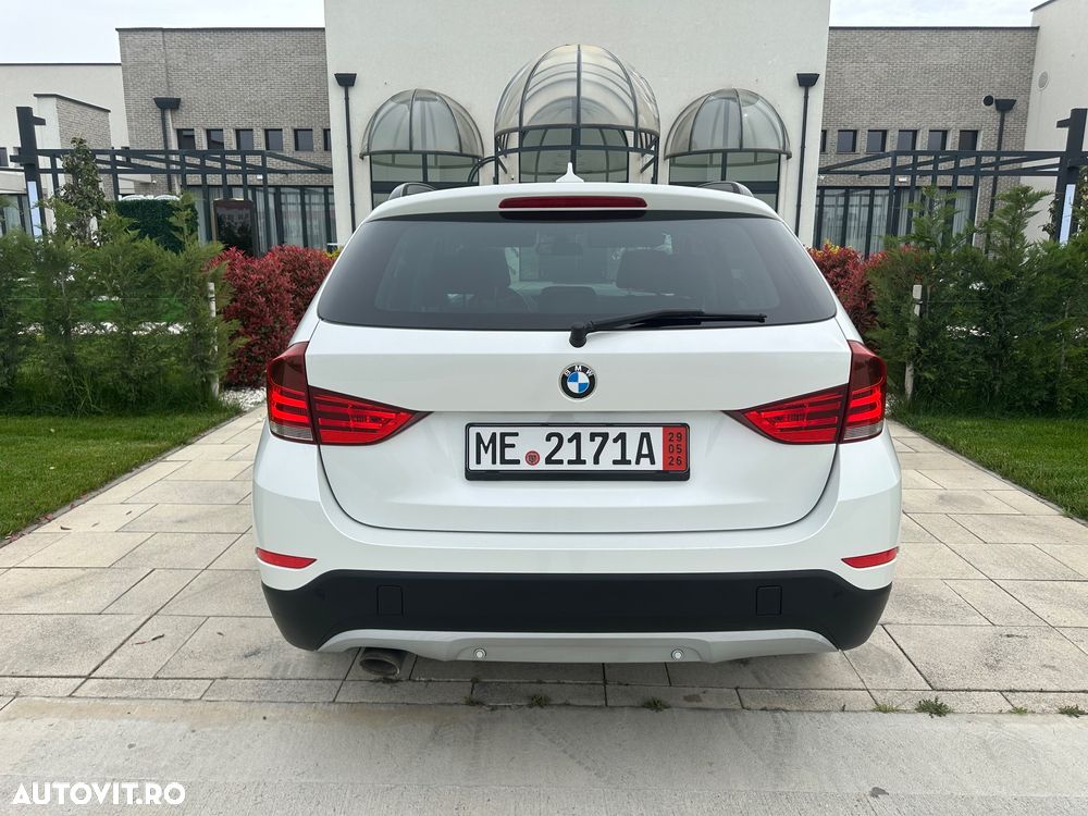 BMW X1 xDrive18d Sport Line - 6