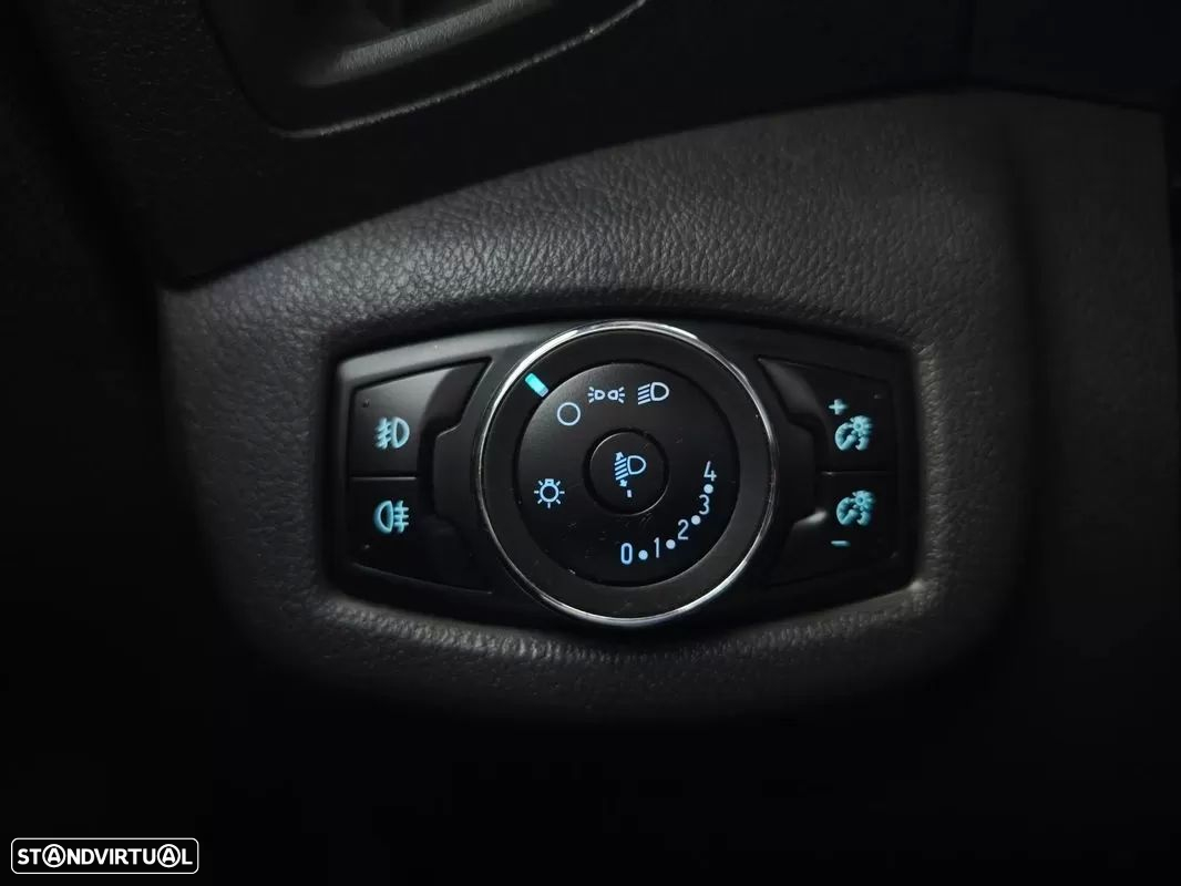 Ford Transit Connect L2 Titanium - 30