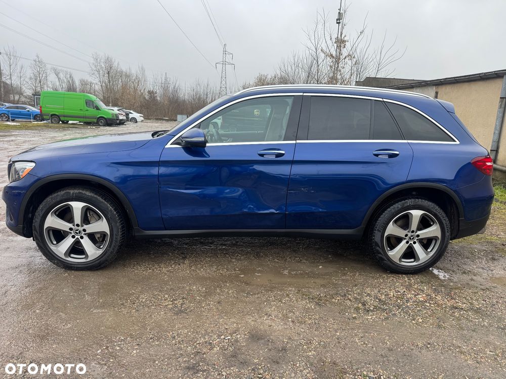 Mercedes-Benz GLC 300 4Matic 9G-TRONIC - 2