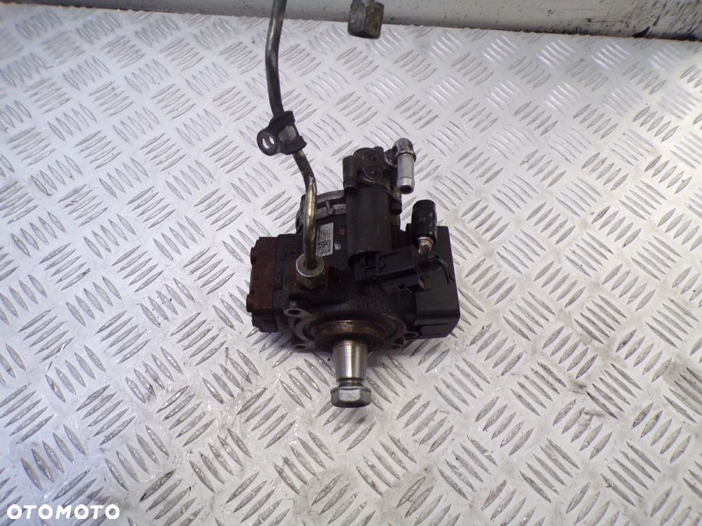 POMPA WTRYSKOWA VOLKSWAGEN AUDI SKODA 1.6 TDI 03L130755E - 1