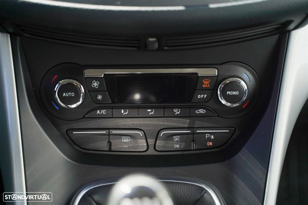 Ford C-Max 1.6 TDCi Titanium S/S - 23