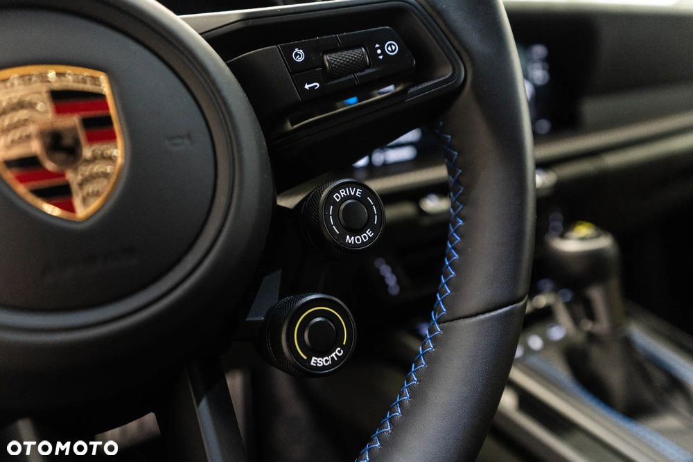 Porsche 911 - 16