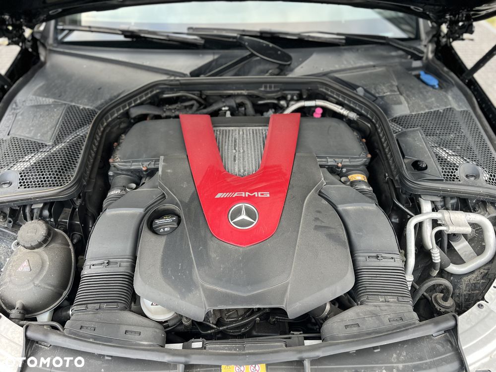 Mercedes-Benz Klasa C AMG 43 4-Matic - 35