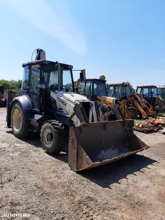 Buldoexcavator Terex 820  din 2007  dezmembrez - 1