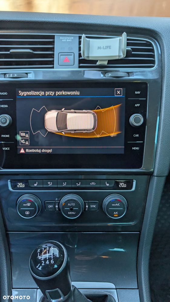 Volkswagen Golf 1.5 TSI BMT Comfortline - 8