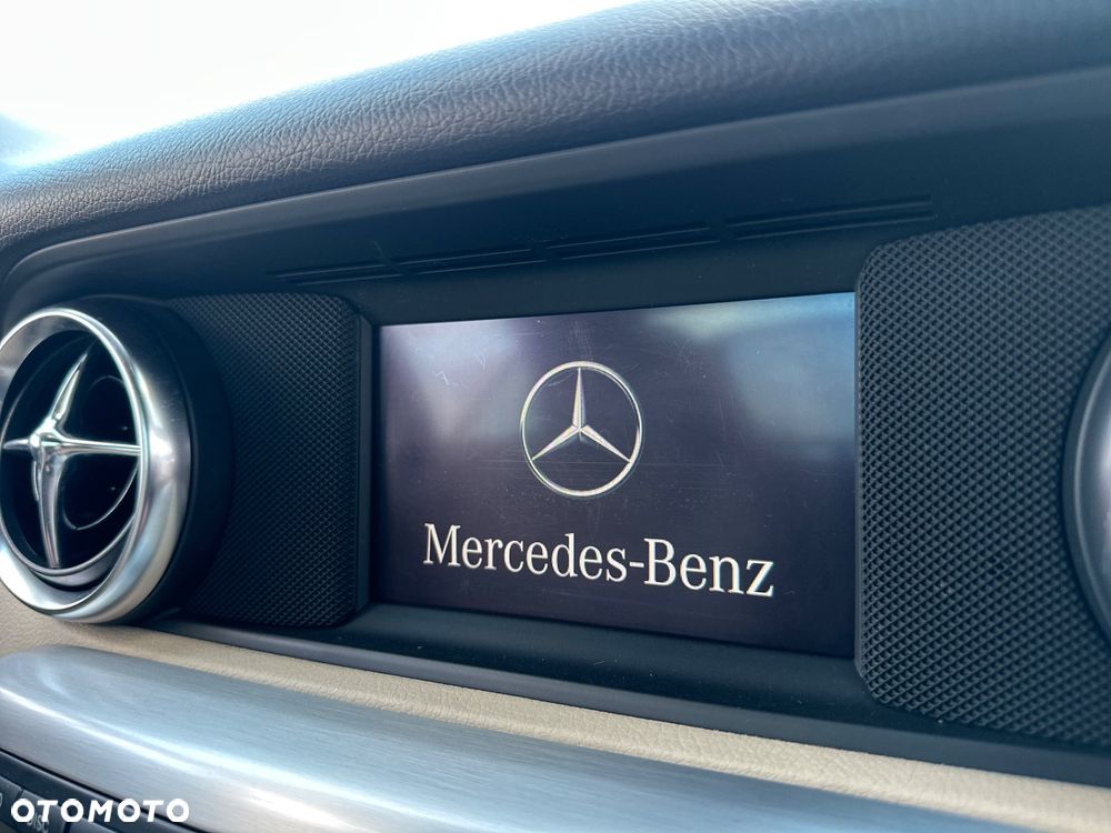Mercedes-Benz SLK 250 (BlueEFFICIENCY) 7G-TRONIC - 19
