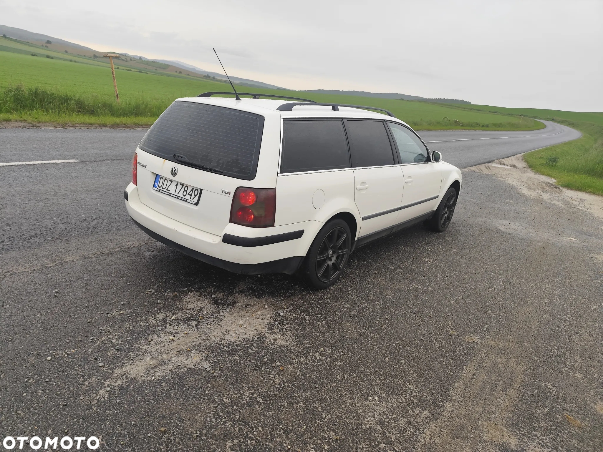 Volkswagen Passat 1.9 TDI Comfortline - 4