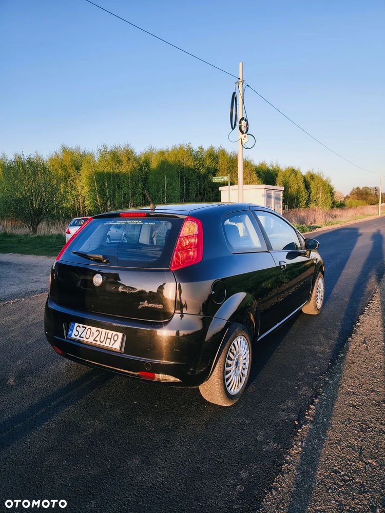 Fiat Grande Punto - 10