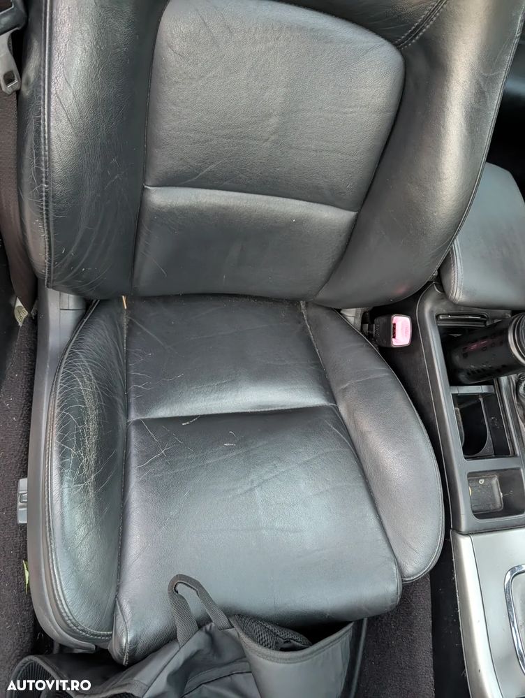 Subaru Legacy - 12