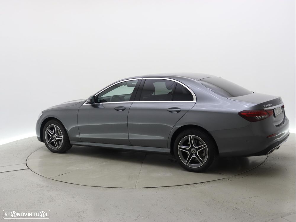 Mercedes-Benz E 300 de AMG Line - 3