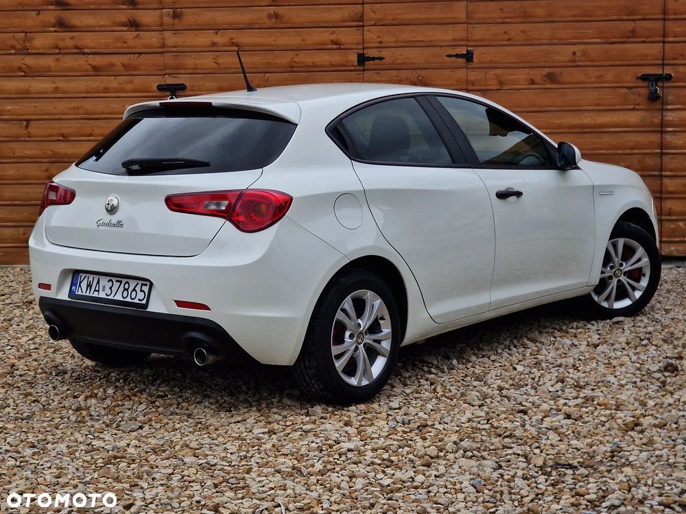 Alfa Romeo Giulietta - 16