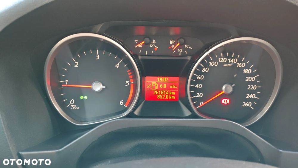 Ford Galaxy 2.0 TDCi Titanium - 24