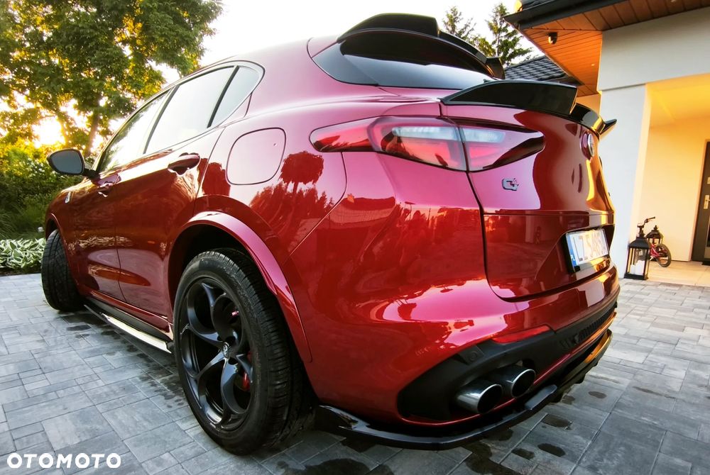 Alfa Romeo Stelvio 2.9 V6 Bi-Turbo Quadrifoglio Q4 - 3