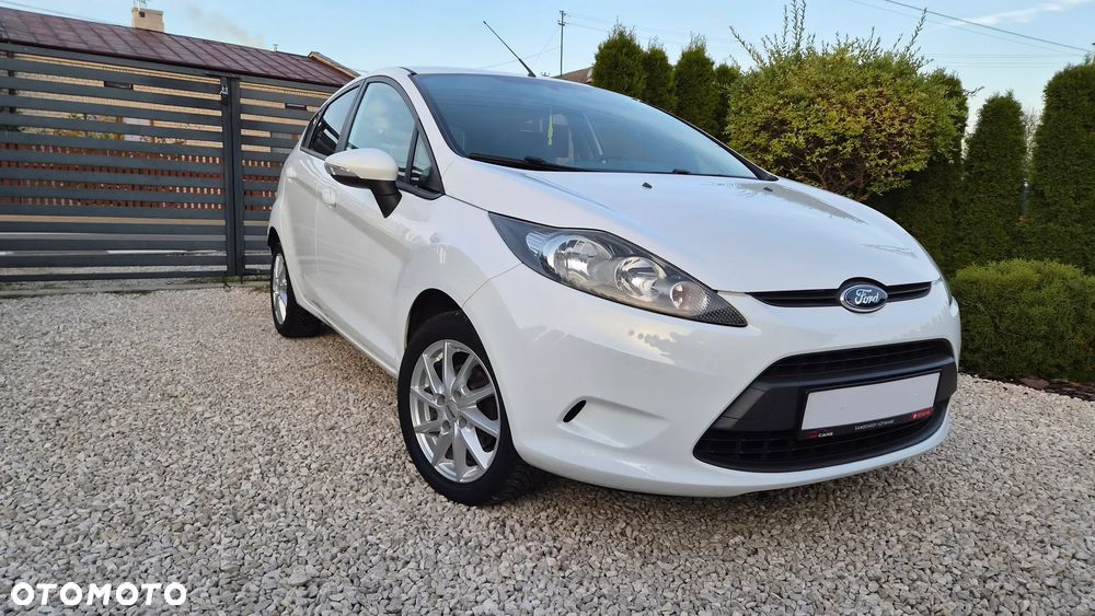 Ford Fiesta 1.25 Celebration - 3