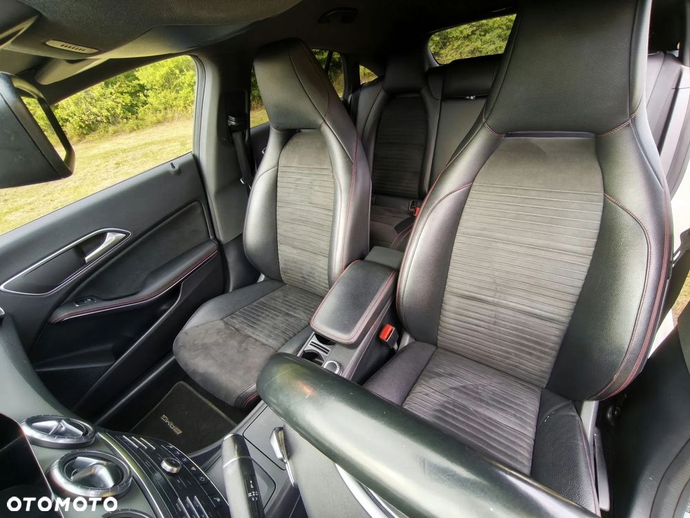 Mercedes-Benz CLA - 27