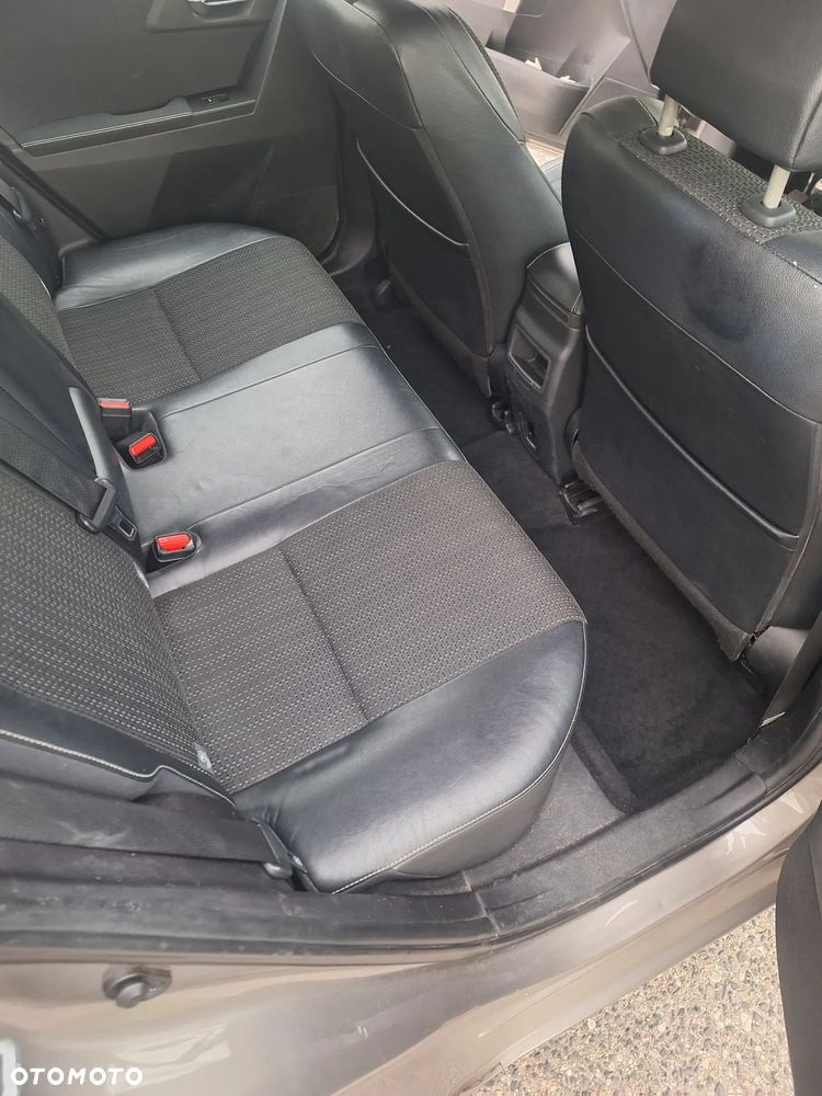 Toyota Auris 1.6 Prestige - 5
