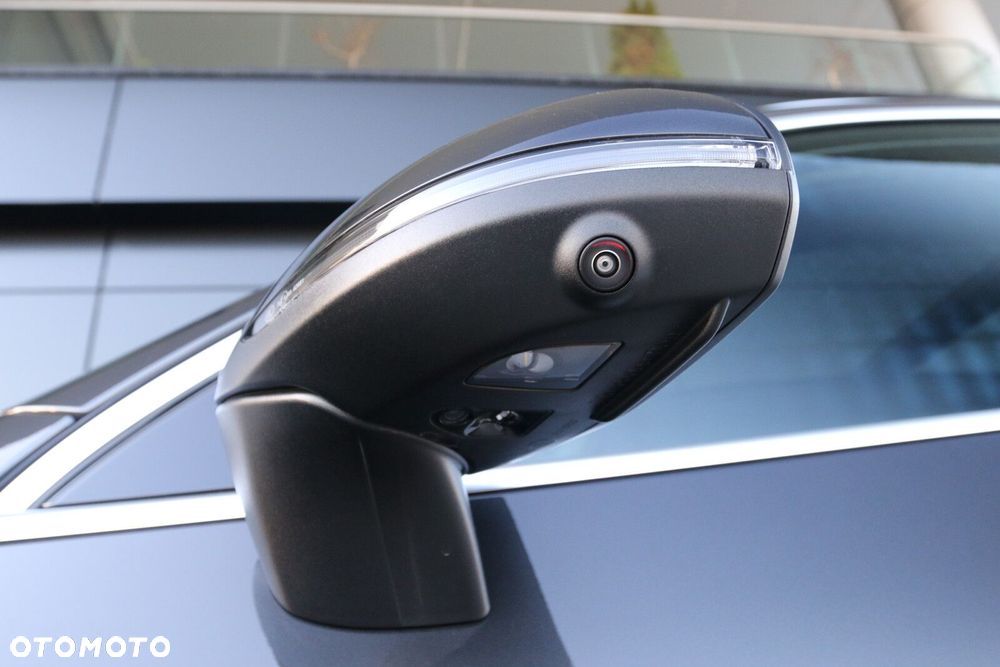 Mercedes-Benz GLC - 11