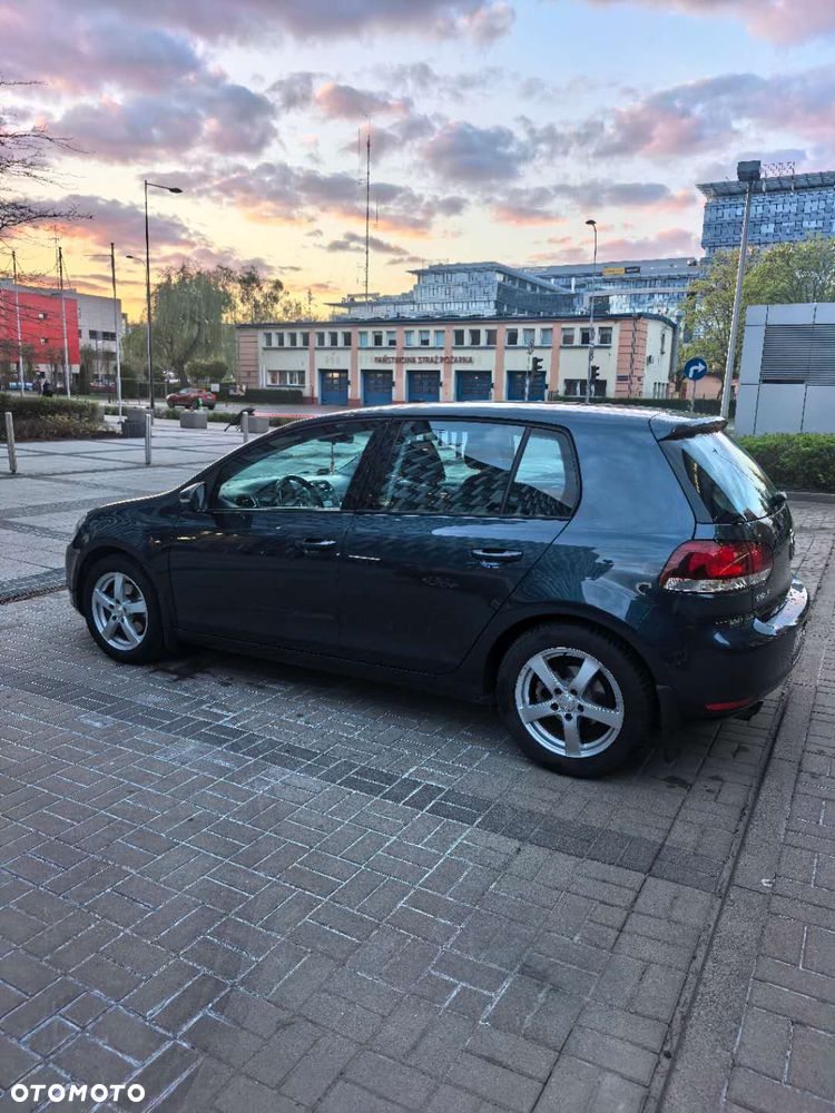 Volkswagen Golf 1.4 TSI Comfortline DSG - 3