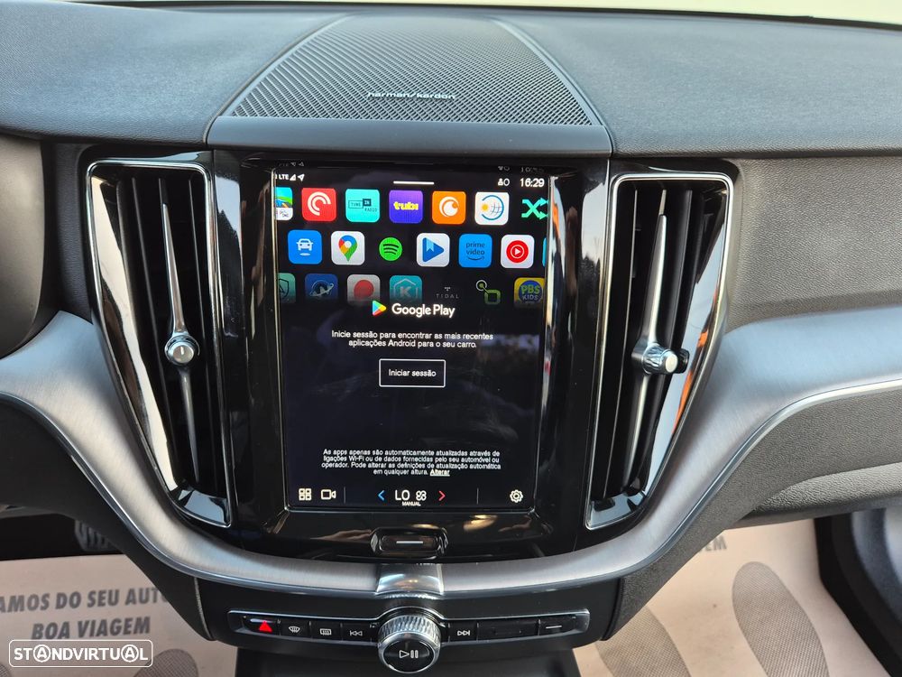 Volvo XC 60 2.0 B4 Momentum Plus - 24