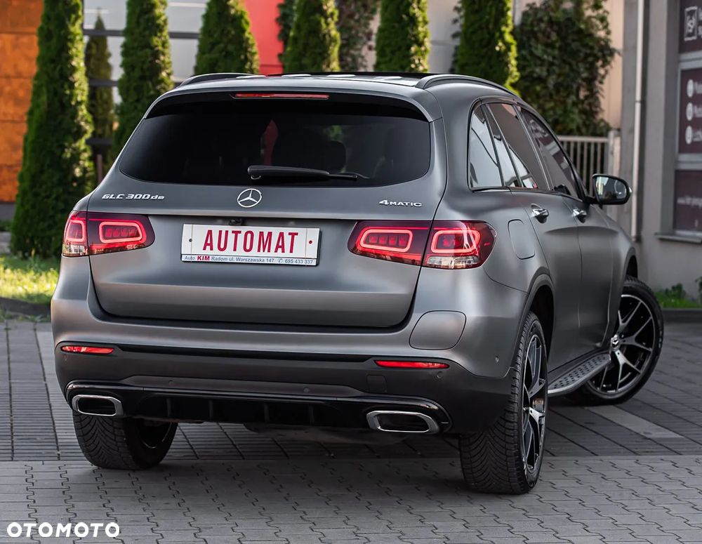 Mercedes-Benz GLC 300 de 4Matic 9G-TRONIC AMG Line - 12