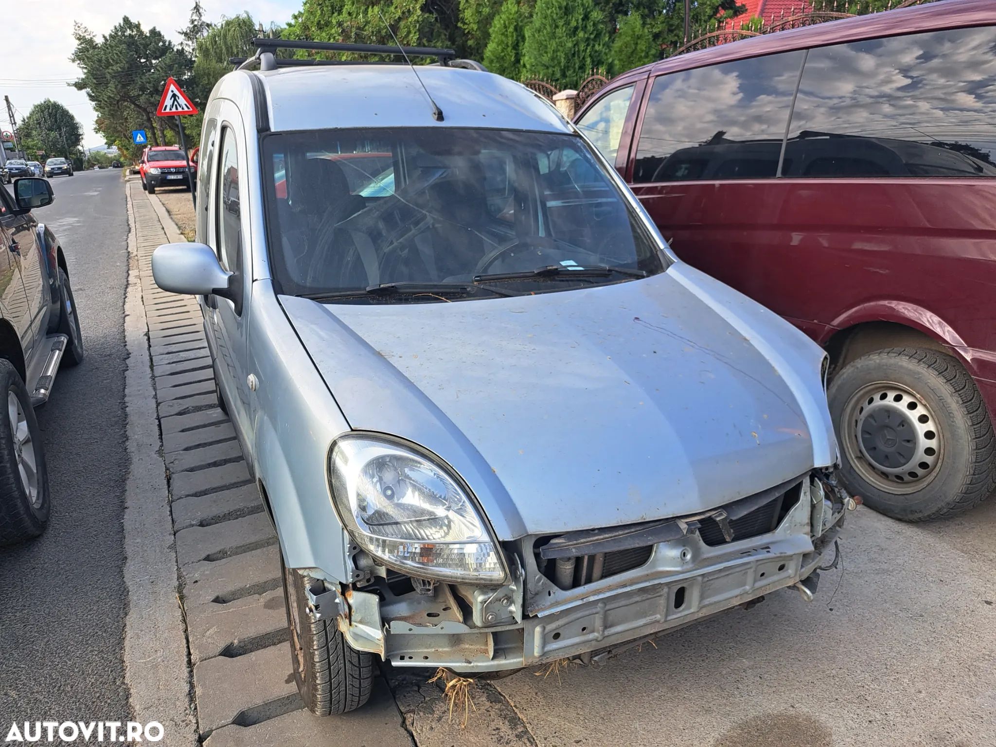 Dezmembram Renault Kangoo 1.5 dci si 1.9 d - 1