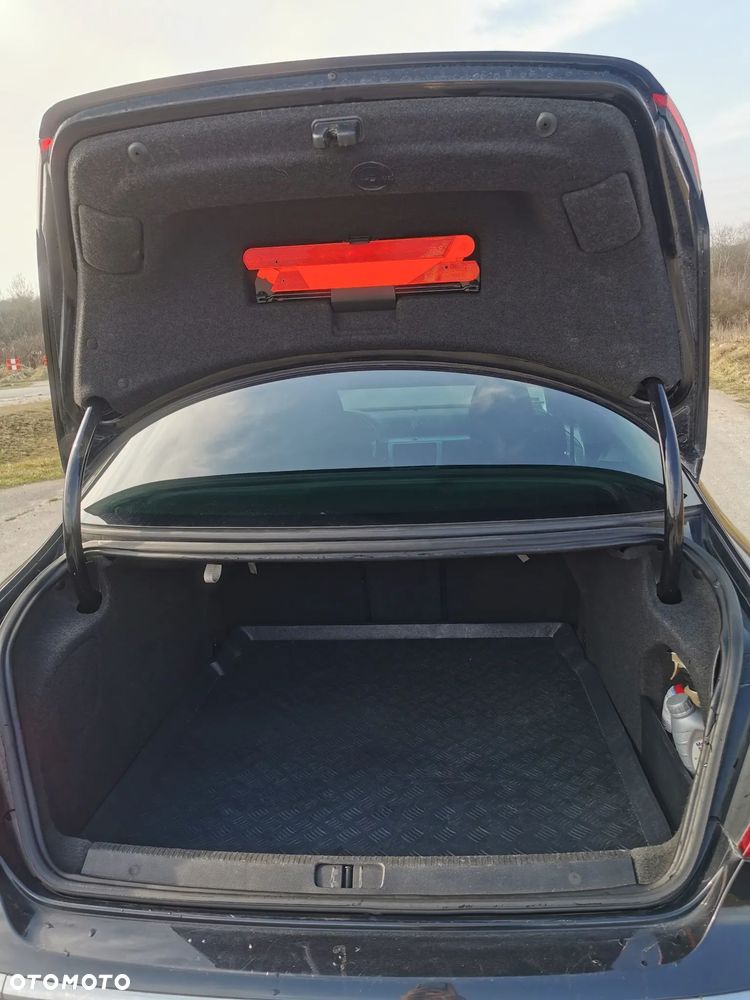 Volkswagen Passat CC - 8