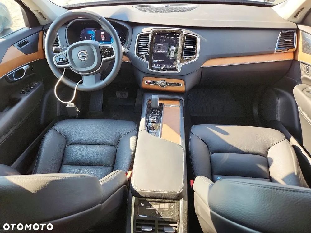 Volvo XC 90 - 28