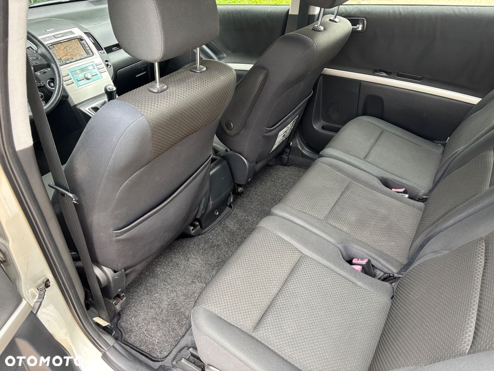 Toyota Corolla Verso - 23