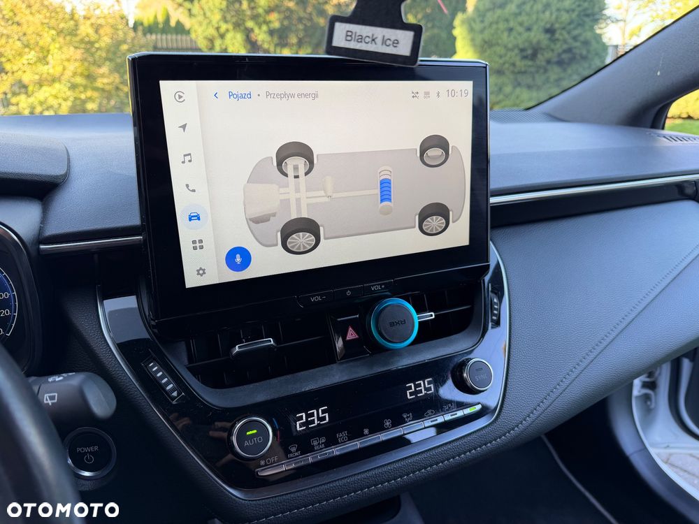 Toyota Corolla 1.8 Hybrid Comfort - 17