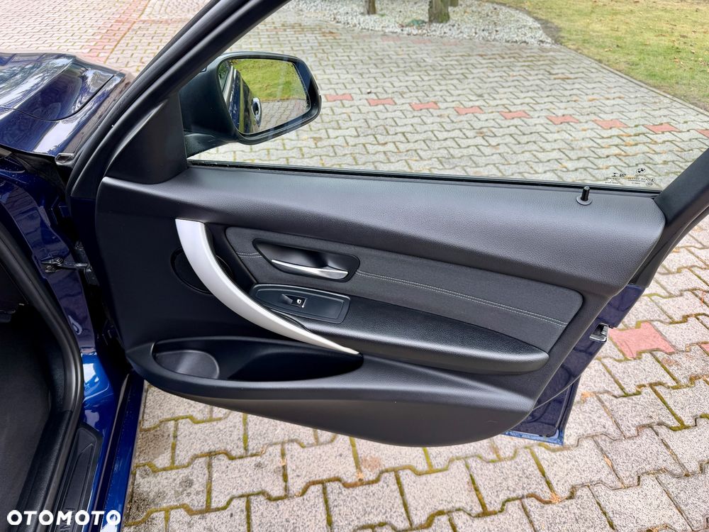 BMW Seria 3 - 28