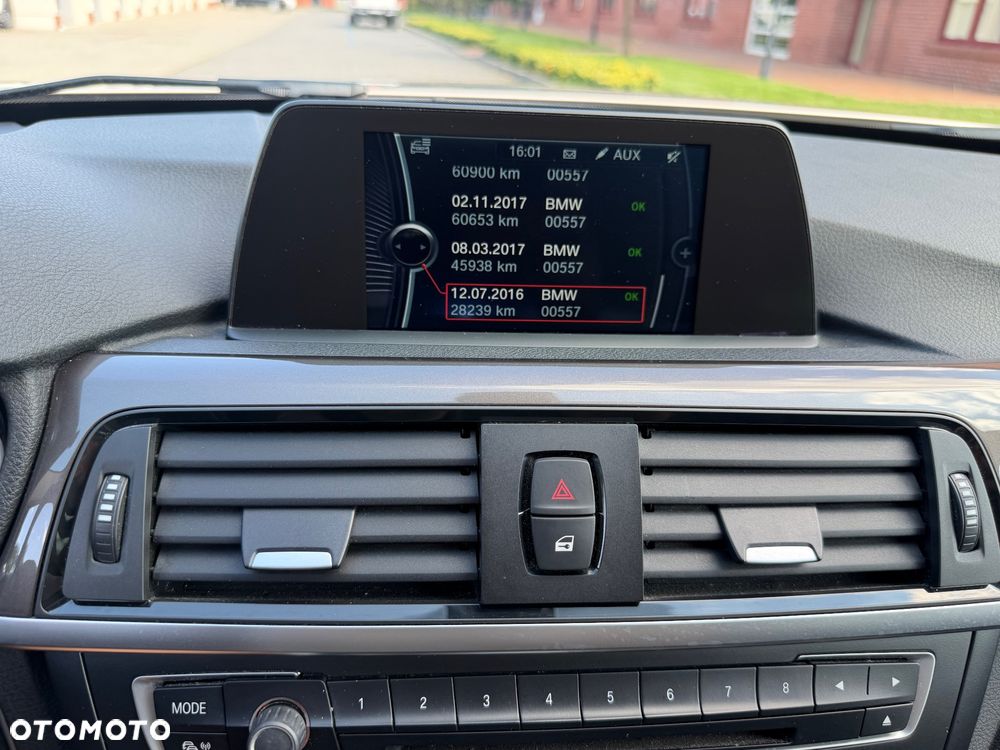 BMW Seria 3 316i Modern Line - 31