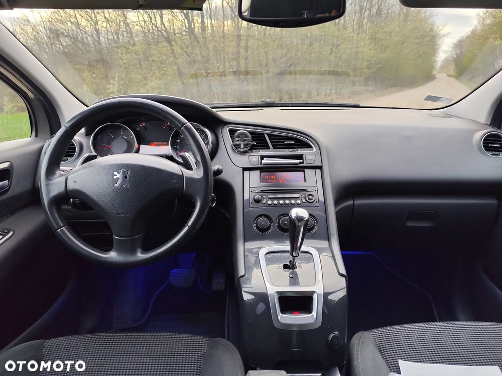 Peugeot 5008 - 9