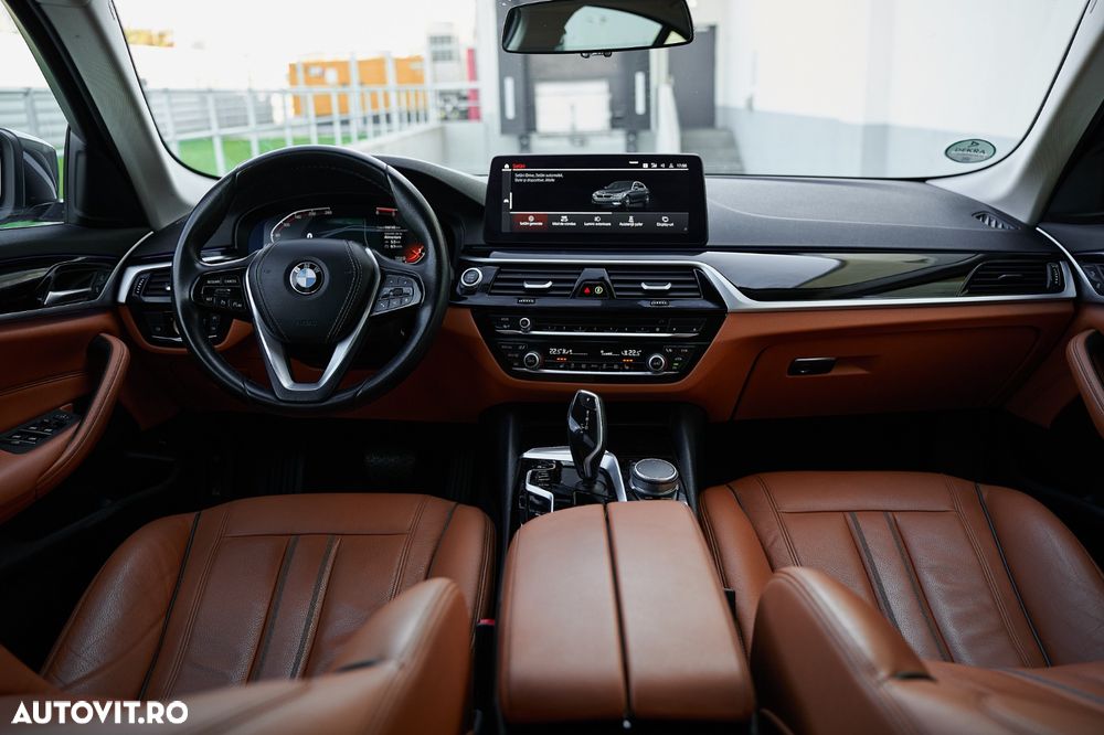 BMW Seria 5 520d AT - 12
