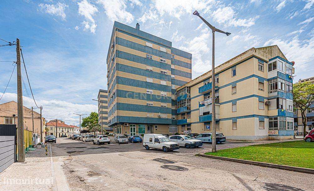 Apartamento T2 em Excelente Estado de Conservação-Amora/Seixal - Grande imagem: 5/32