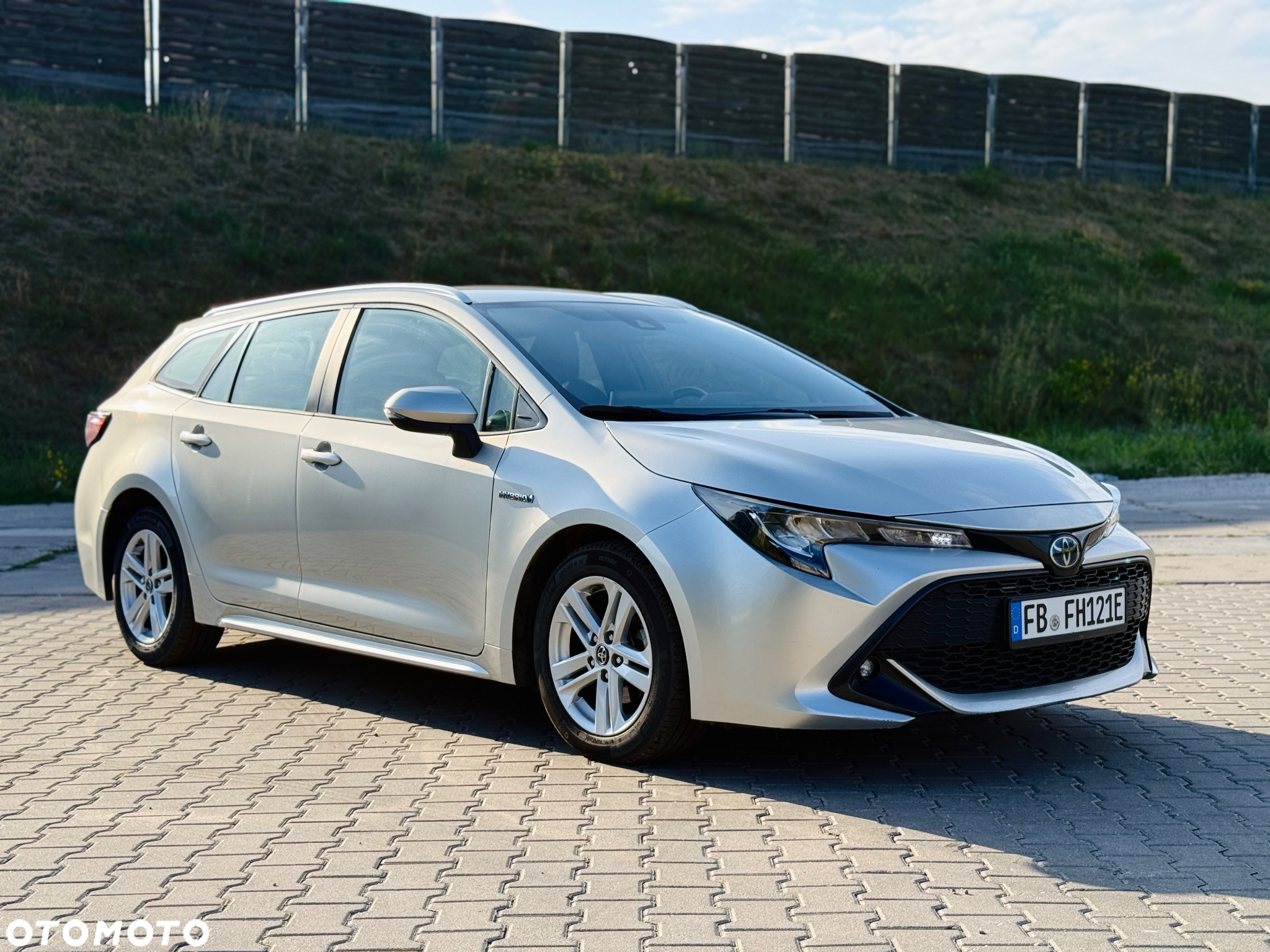 Toyota Corolla 1.8 Hybrid Active - 3