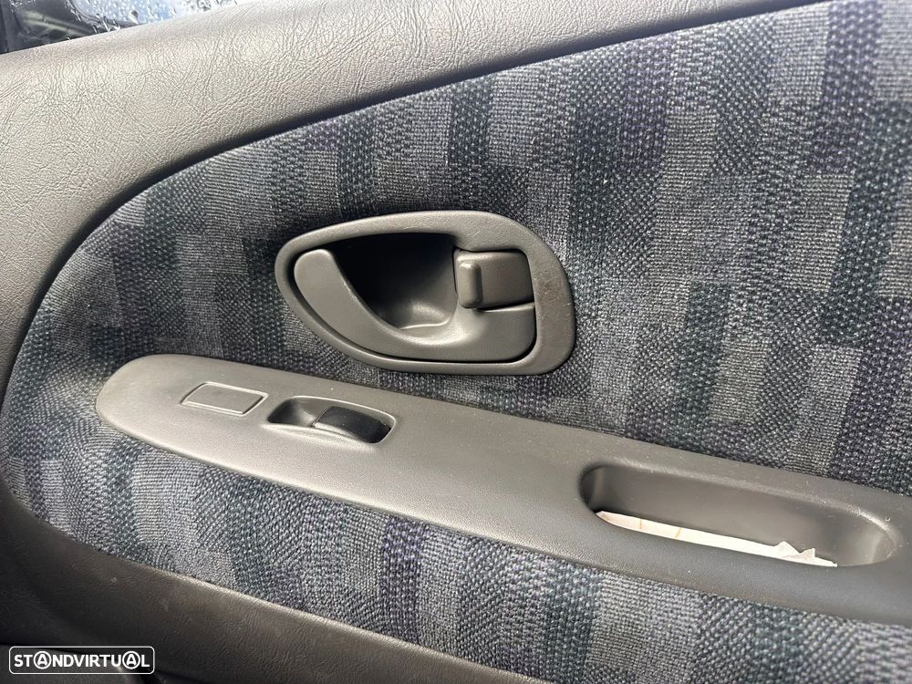 MITSUBISHI Lancer VI Sedan 1.3 12V Gasolina 75 cv  55 kW 1995 - 2003 4G13 (12V) para peças - 19