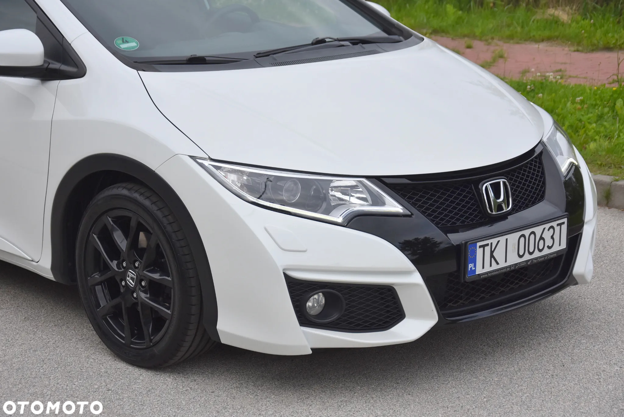 Honda Civic 1.8 i-VTEC Sport Black Edition - 13