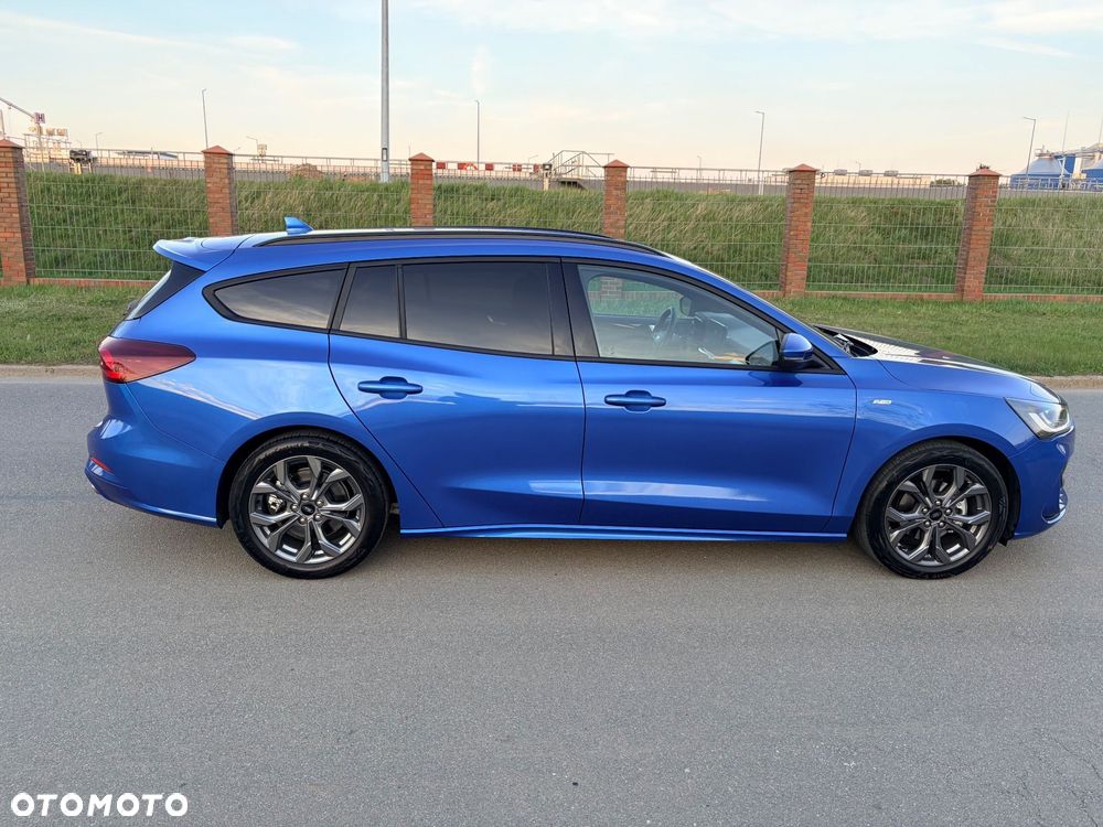 Ford Focus 1.0 EcoBoost mHEV ST-Line X - 14