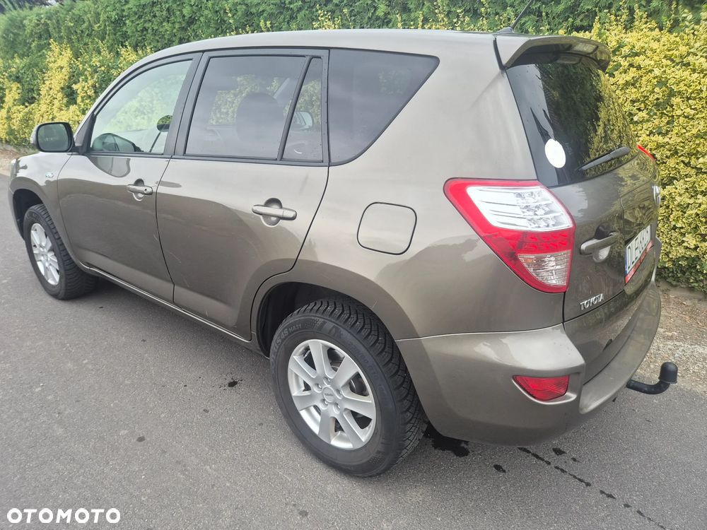 Toyota RAV4 2.2 D-CAT 2010 - 5