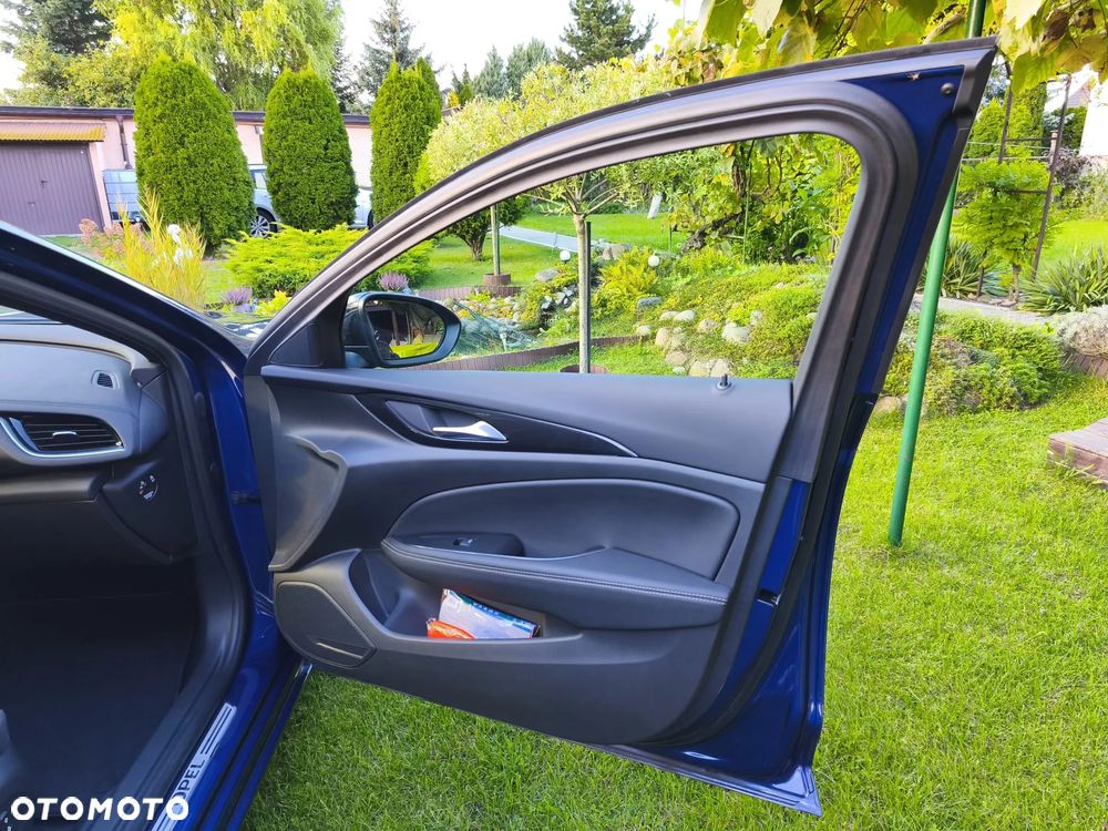 Opel Insignia 2.0 CDTI Business Elegance S&S - 27