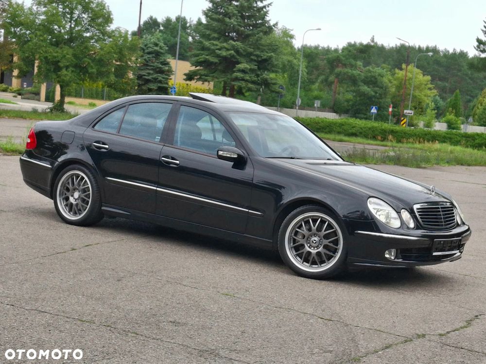 Mercedes-Benz Klasa E 500 Avantgarde Sport Edition - 4