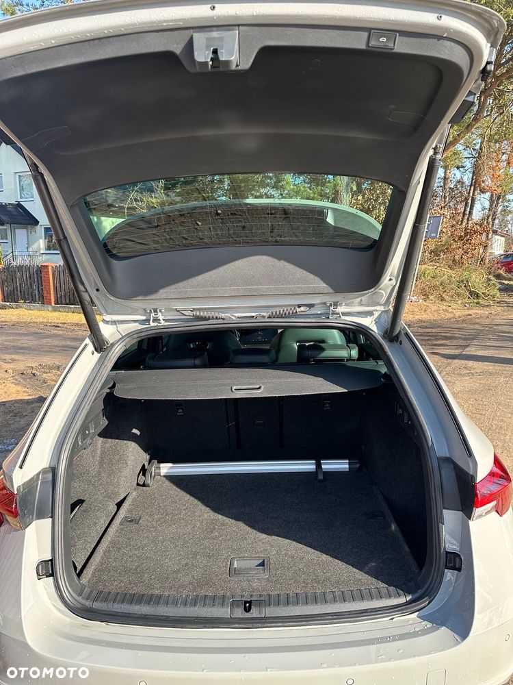 Skoda Octavia 2.0 TDI DSG RS Plus - 10