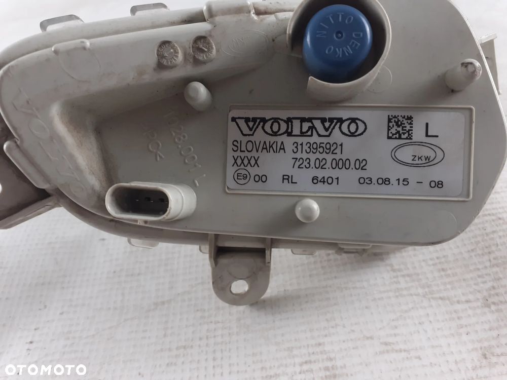 VOLVO V40 LIFT HALOGEN LEWY PRAWY PRZÓD 31395921/2 - 2