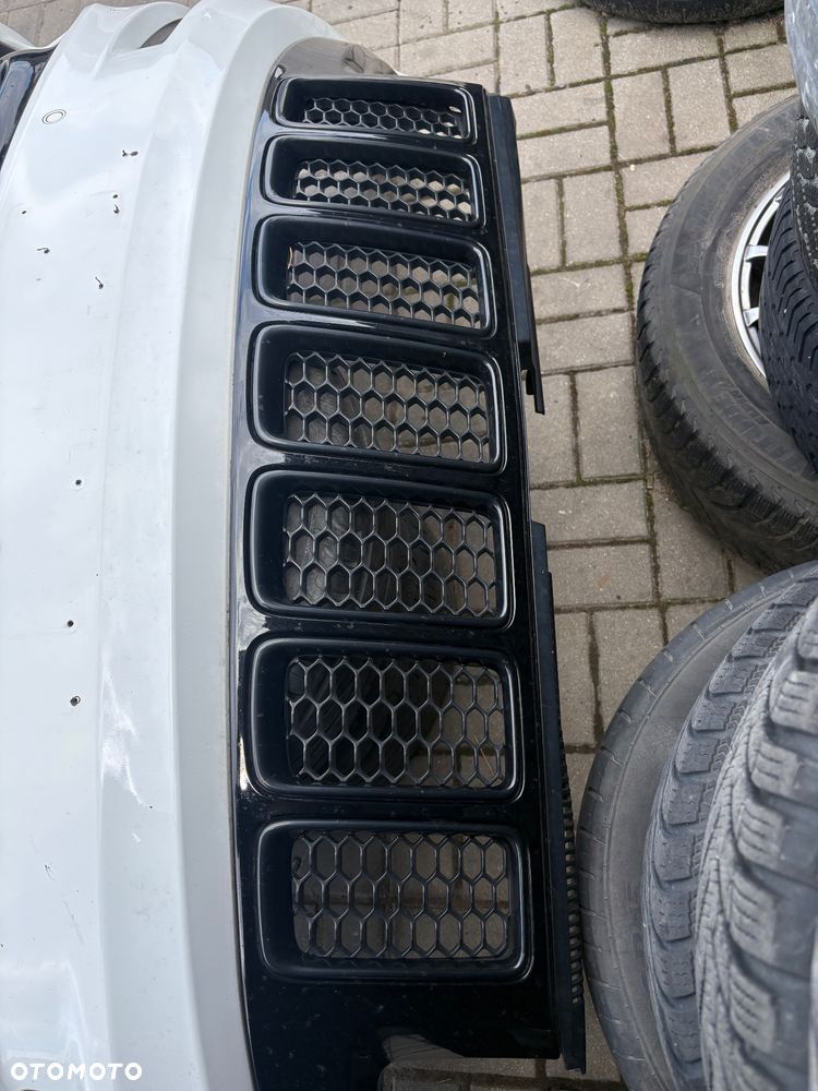 Zderzak Jeep Grand Cherokee SRT WK2 2014 - 15