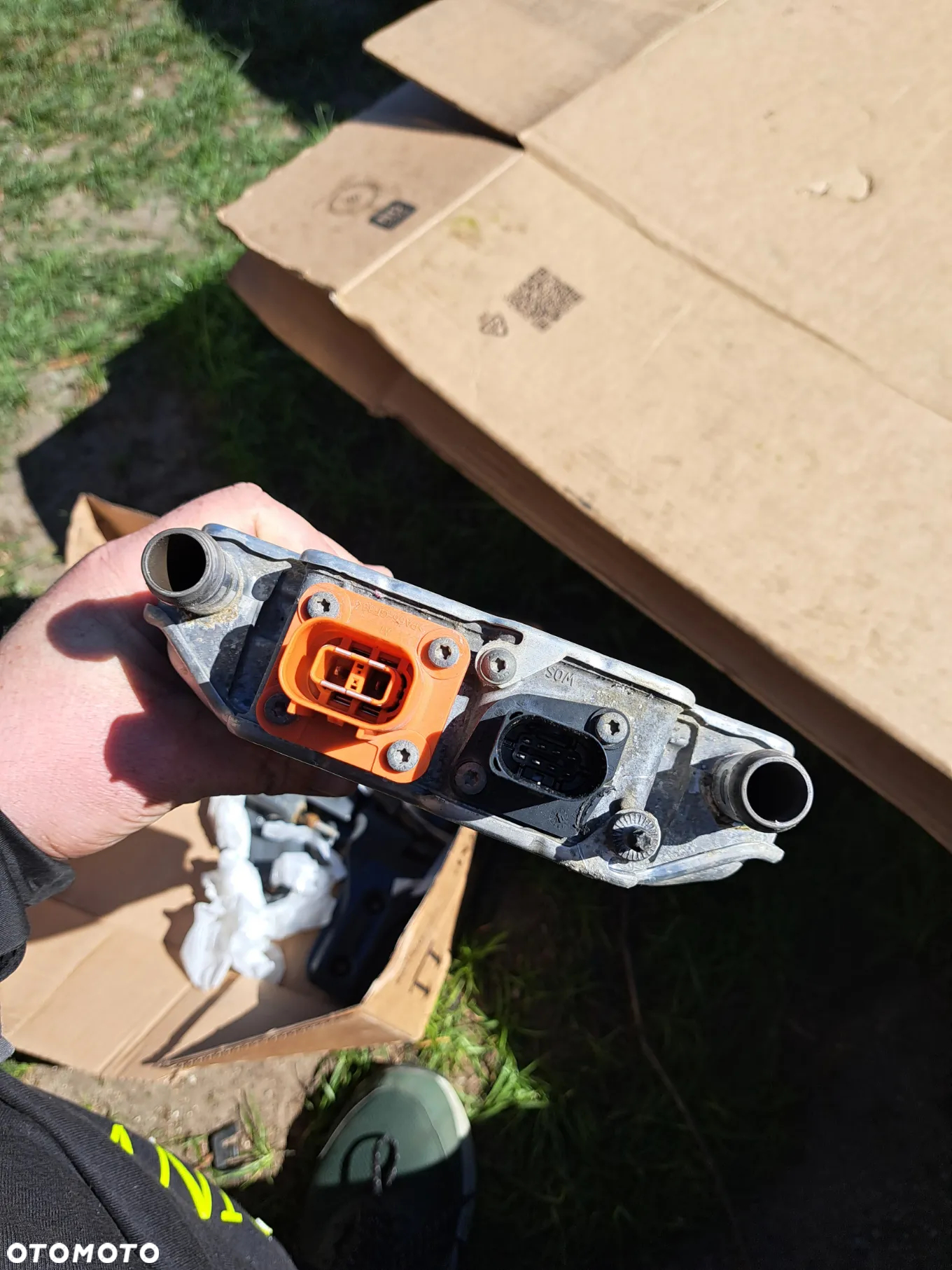 Podgrzewacz grzałka akumulatora Jeep	Wrangler JL Grand Cherokee 4xe Chrysler Voyager Pacifica 68443445AB Webasto - 8