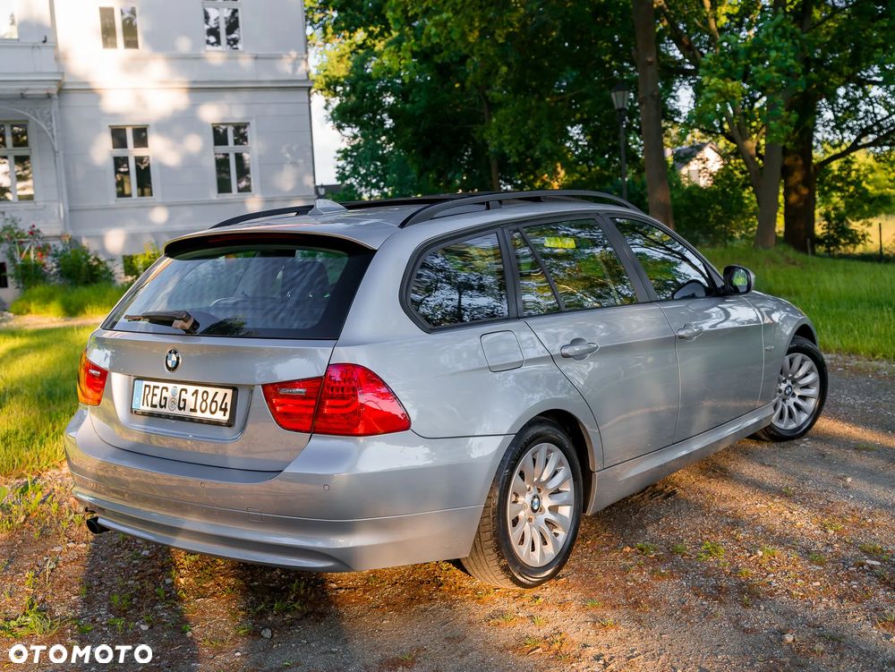 BMW Seria 3 318i Edition Lifestyle - 18
